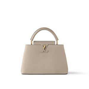 Louis Vuitton Capucines MM  M24745